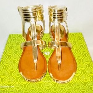 Gianni Bini Dreamerr Block Heel Sandals /Sand Gold